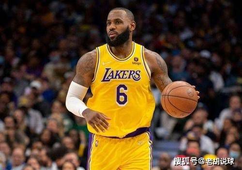 17年前，社会激荡纸媒为王，小镇青年韩东的记者梦想在浪潮中爆发，当个人成长面对时代困境，韩东试图以一己之力，去改变一亿人的命运